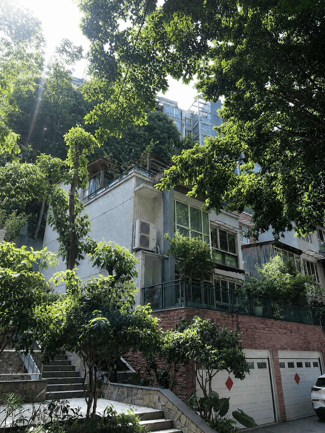 宣城岛居岁月从容升级：小小岛老别墅加装蒂升悦行款电梯
